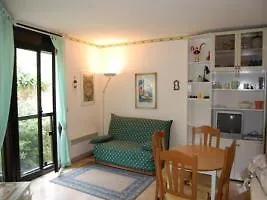 Hotel Le Palais Des Fleurs/212 - 5 Persons *